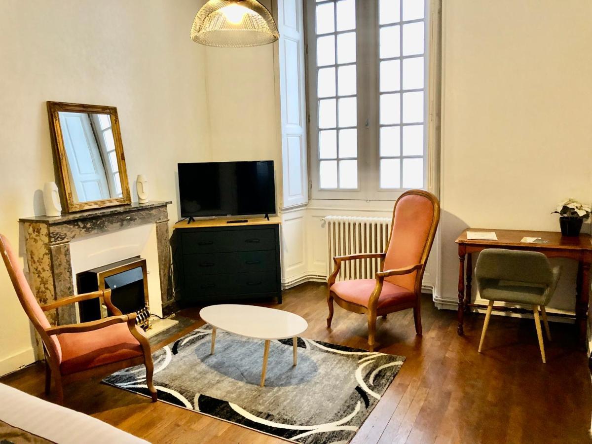 Hotel Particulier Chateau Des Marais Proximite Et Vue Sur Le Lac De Grand Lieu Saint-Philbert-de-Grand-Lieu ภายนอก รูปภาพ